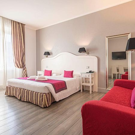 เรซิเดนซา กาสเตรนเซ Bed & Breakfast โรม ภายนอก รูปภาพ