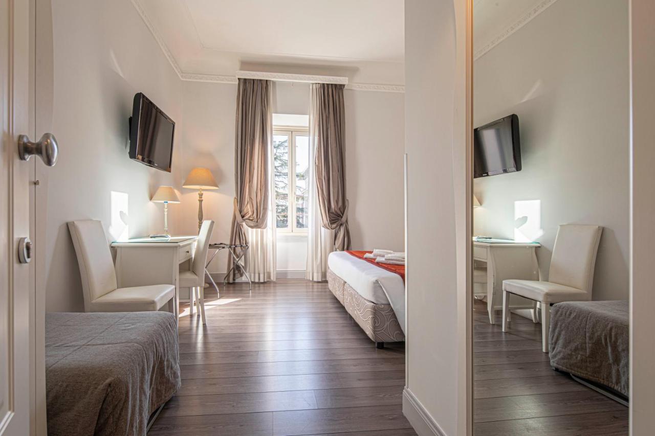 เรซิเดนซา กาสเตรนเซ Bed & Breakfast โรม ภายนอก รูปภาพ