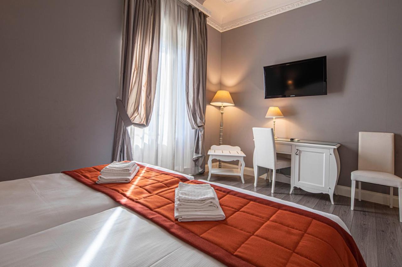 เรซิเดนซา กาสเตรนเซ Bed & Breakfast โรม ภายนอก รูปภาพ