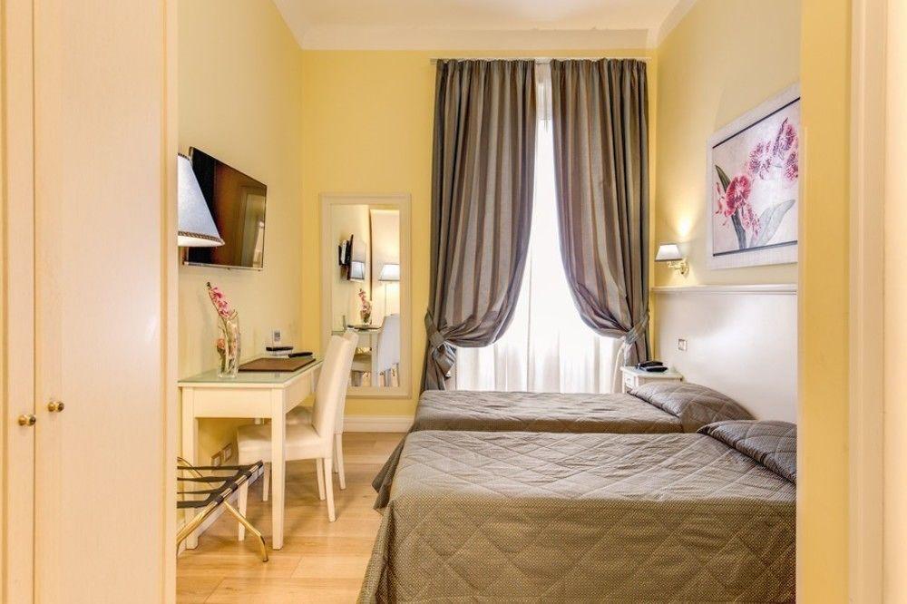 เรซิเดนซา กาสเตรนเซ Bed & Breakfast โรม ภายนอก รูปภาพ